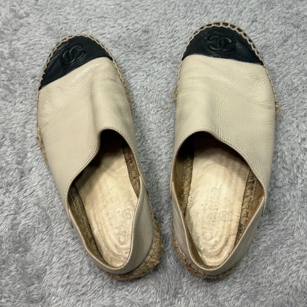 CHANEL good used